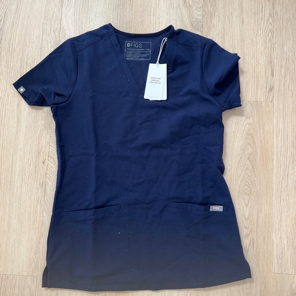 Figs Scrub top